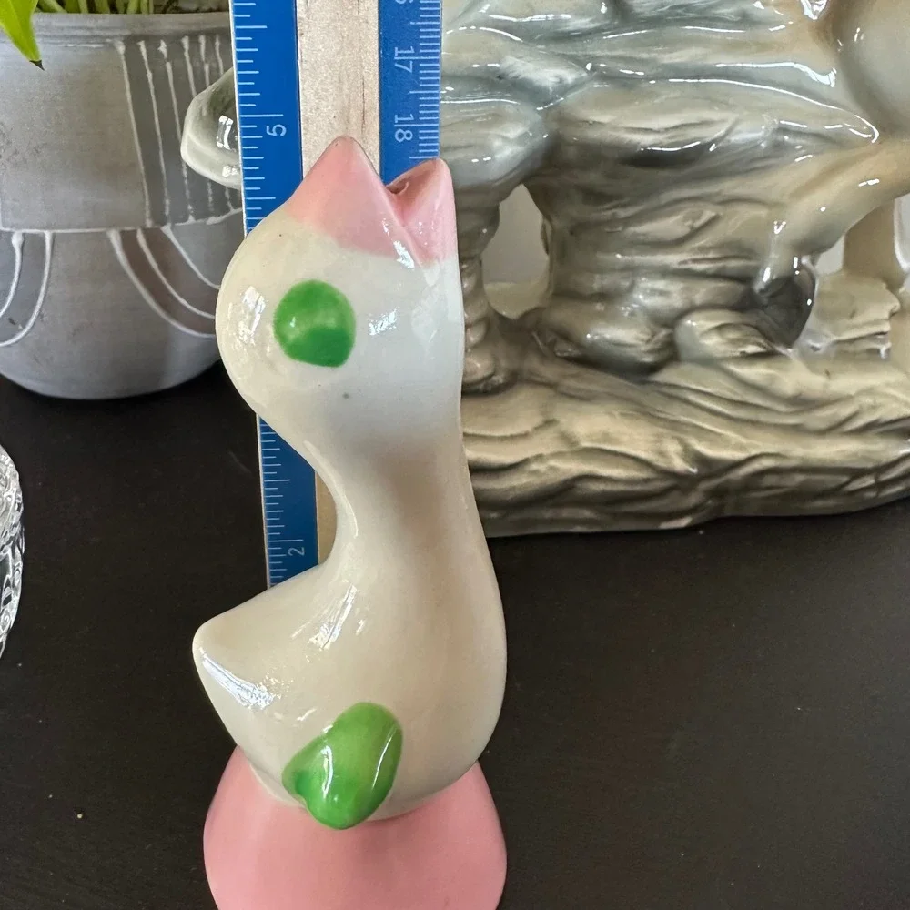 Shawnee vintage ceramic